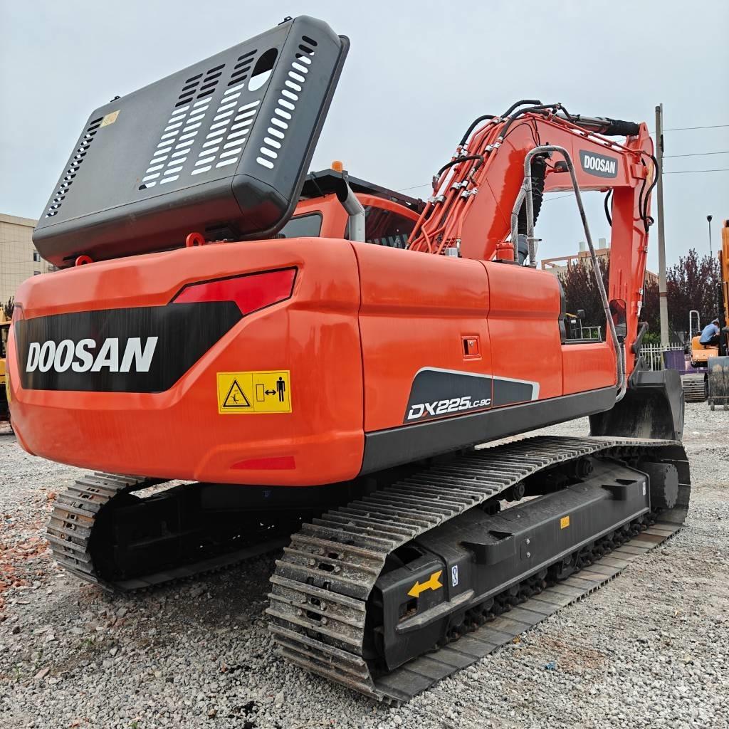 Doosan DX225LC-9C Bageri gusjeničari
