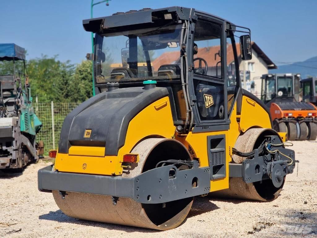 JCB Vibromax VMT 860 Valjci sa dvojnim bubnjem