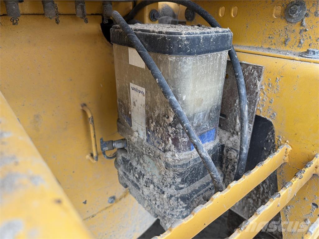 Volvo L120F Utovarivači na kotačima