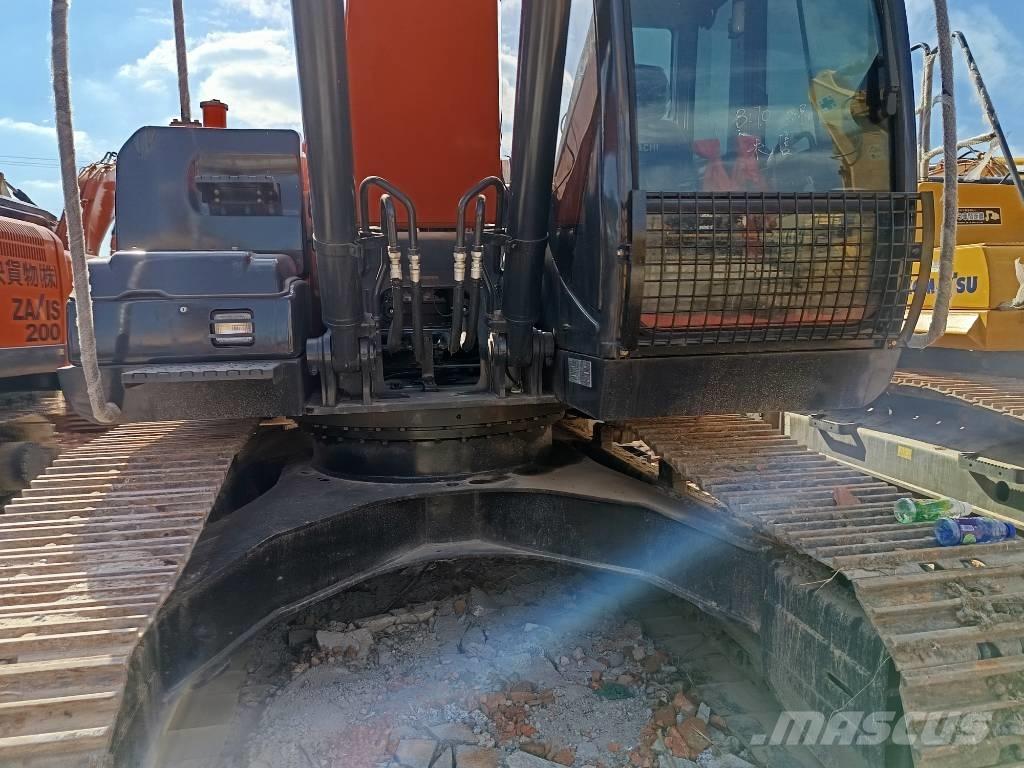 Hitachi ZX 200 Bageri gusjeničari