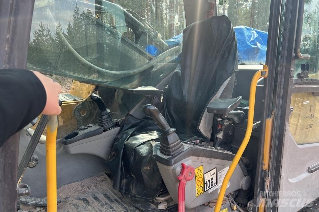 Volvo 460CL Bageri gusjeničari