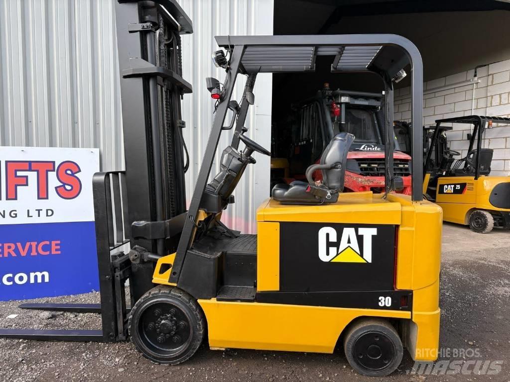 CAT EP 30 K Električni viličari