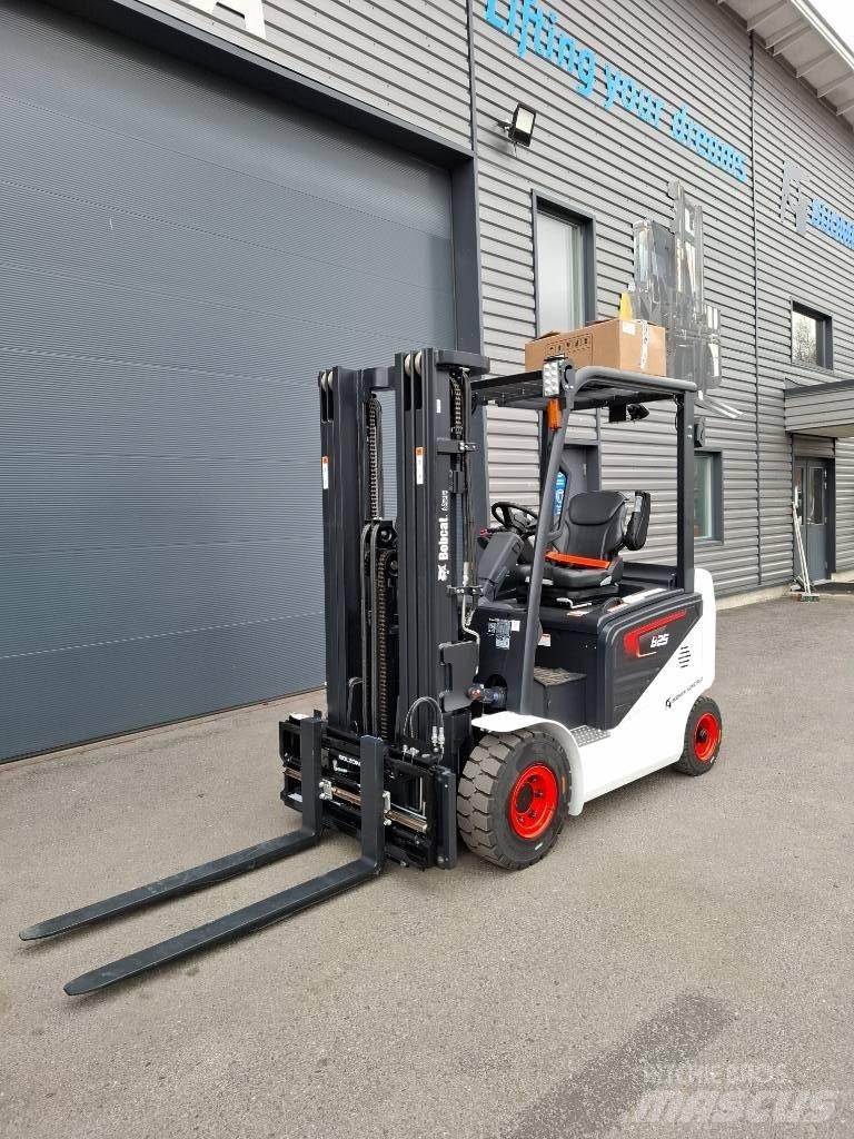 Bobcat B25NS Električni viličari