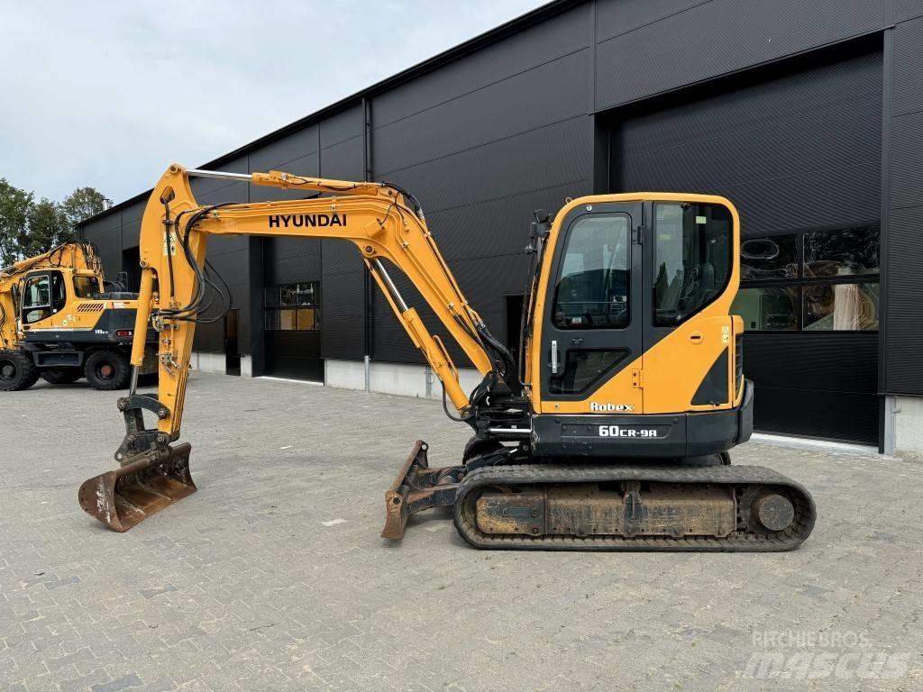 Hyundai 60CR-9A Mini bageri <7t