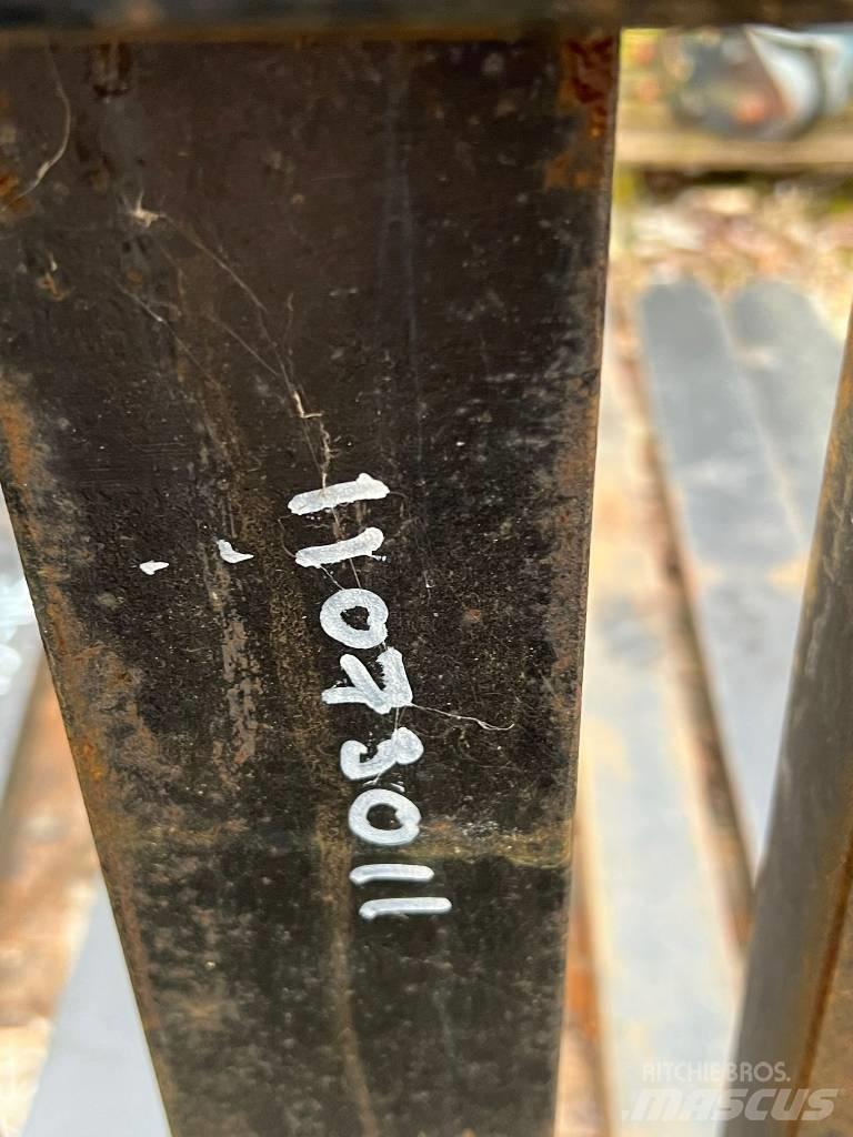 JCB Forks Pin & Cone Ostala oprema za utovarivanje i kopanje