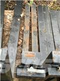 JCB Forks Pin & Cone Ostala oprema za utovarivanje i kopanje