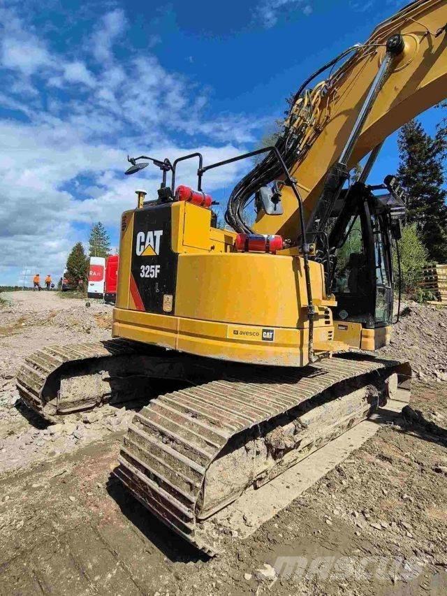 CAT 325FLCR Bageri gusjeničari