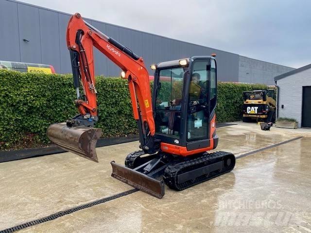 Kubota U 27-4 Mini bageri <7t