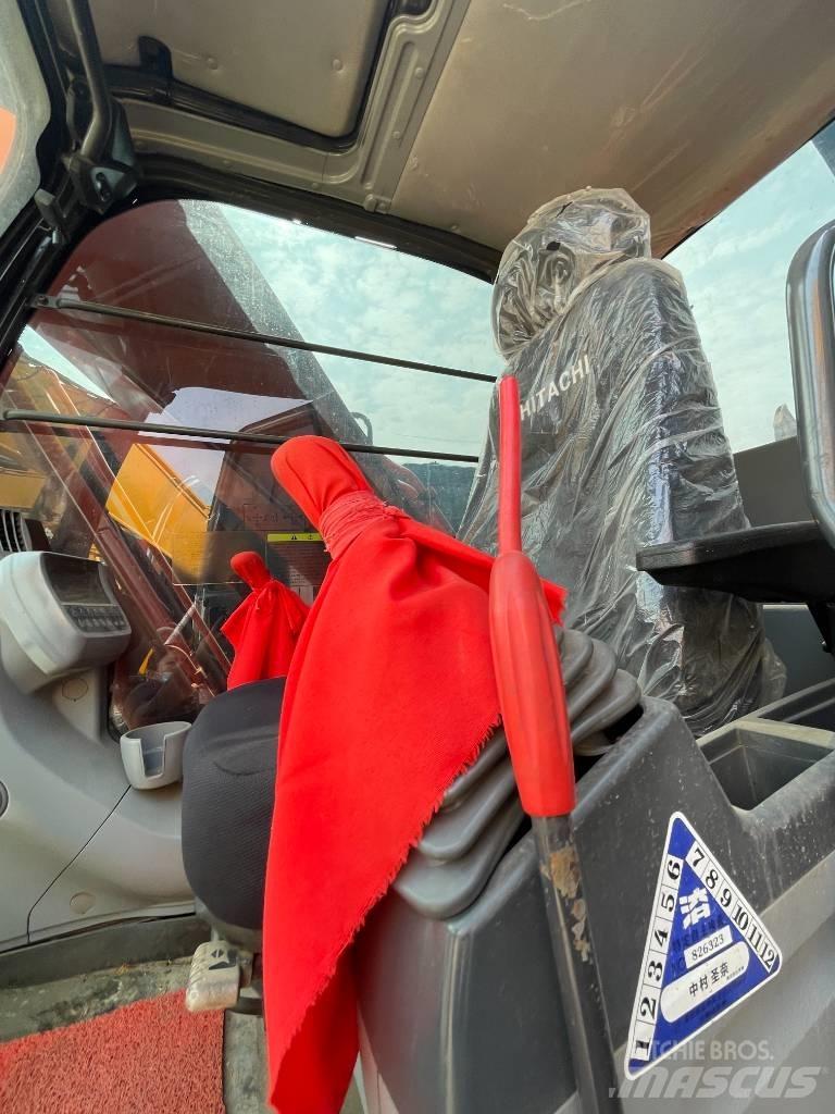 Hitachi ZX 200 Bageri gusjeničari