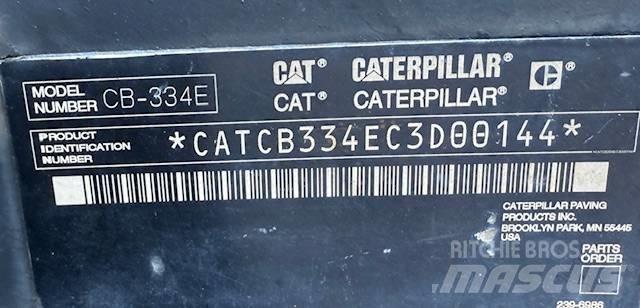 CAT CB 334 E XW Valjci sa dvojnim bubnjem