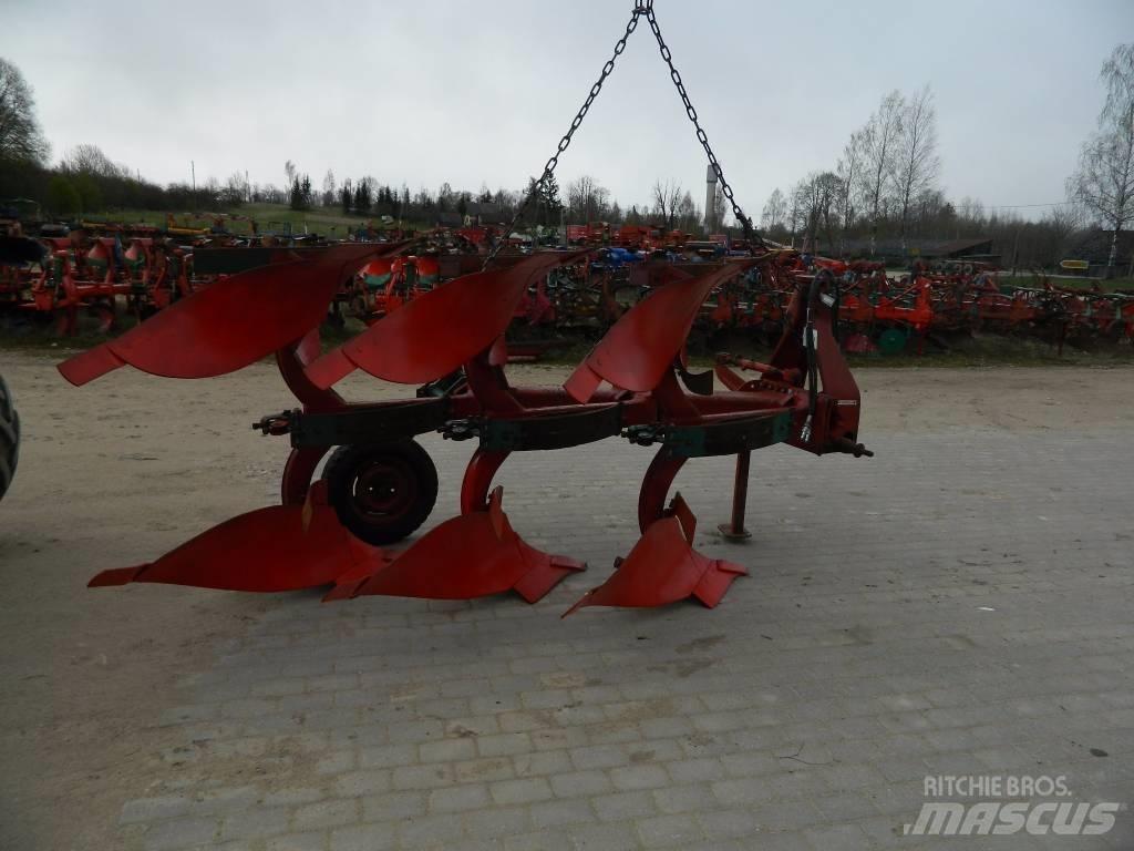 Kverneland 3 Plugovi okretači