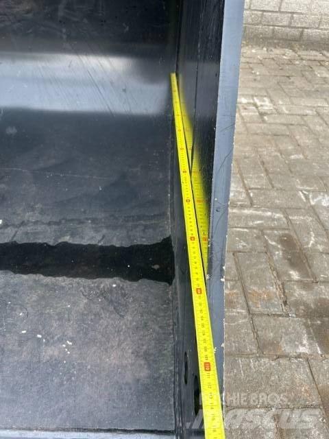 CAT Tanden bak CW 30 Kašike / Korpe
