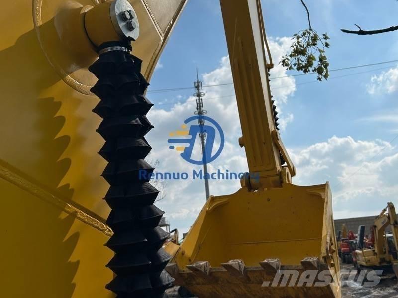 Komatsu PC200-8MO Bageri gusjeničari