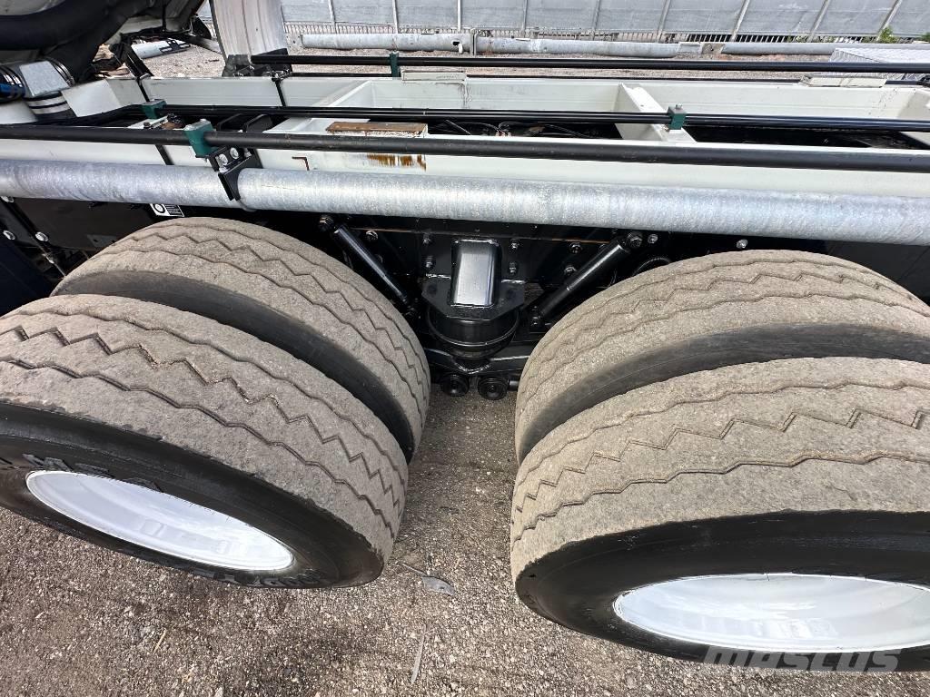 Kenworth T 400 Kombiji / vakuumski kamioni