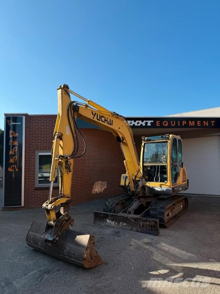 Yuchai YC 60-7 Bageri gusjeničari