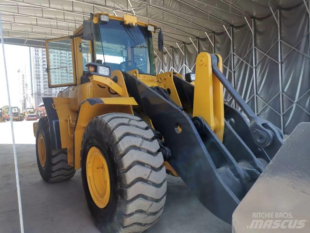 Volvo L 120 E Utovarivači na kotačima