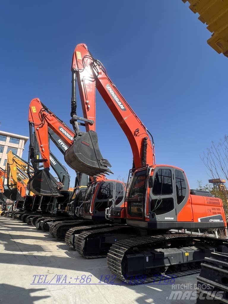 Doosan DX225 Bageri gusjeničari