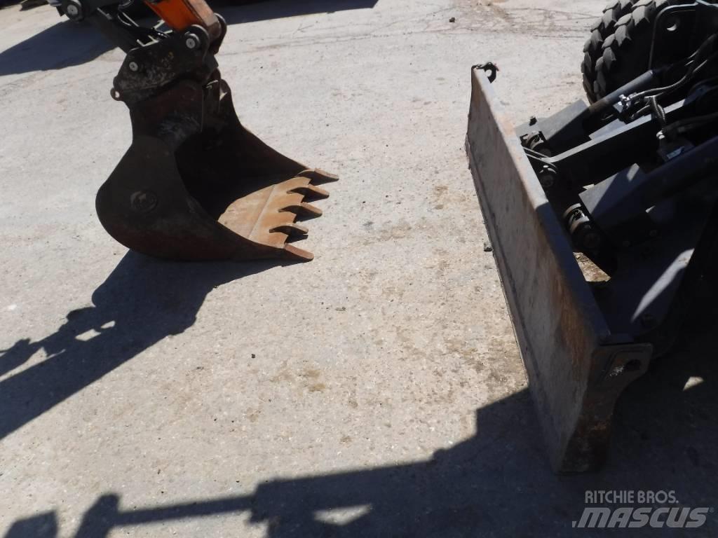 Doosan DX 100W-7 Bageri na kotačima