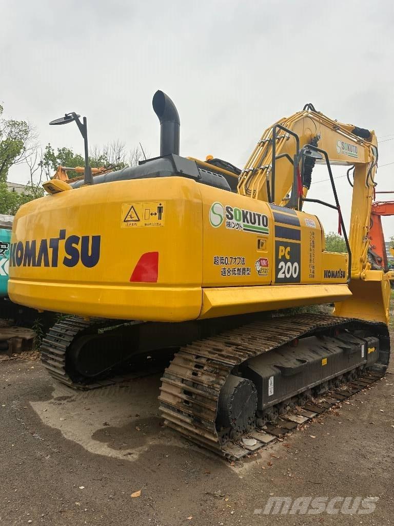 Komatsu PC 200-8 Bageri gusjeničari