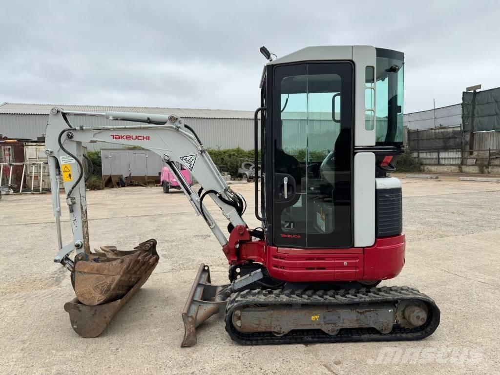 Takeuchi TB 23 R Mini bageri <7t