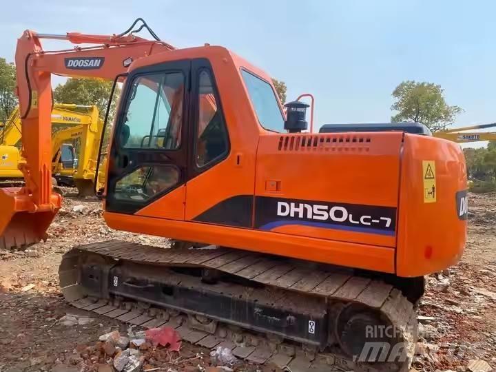 Doosan DH150 Bageri gusjeničari