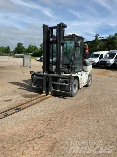 UniCarriers DX60-5 Dizelski viličari