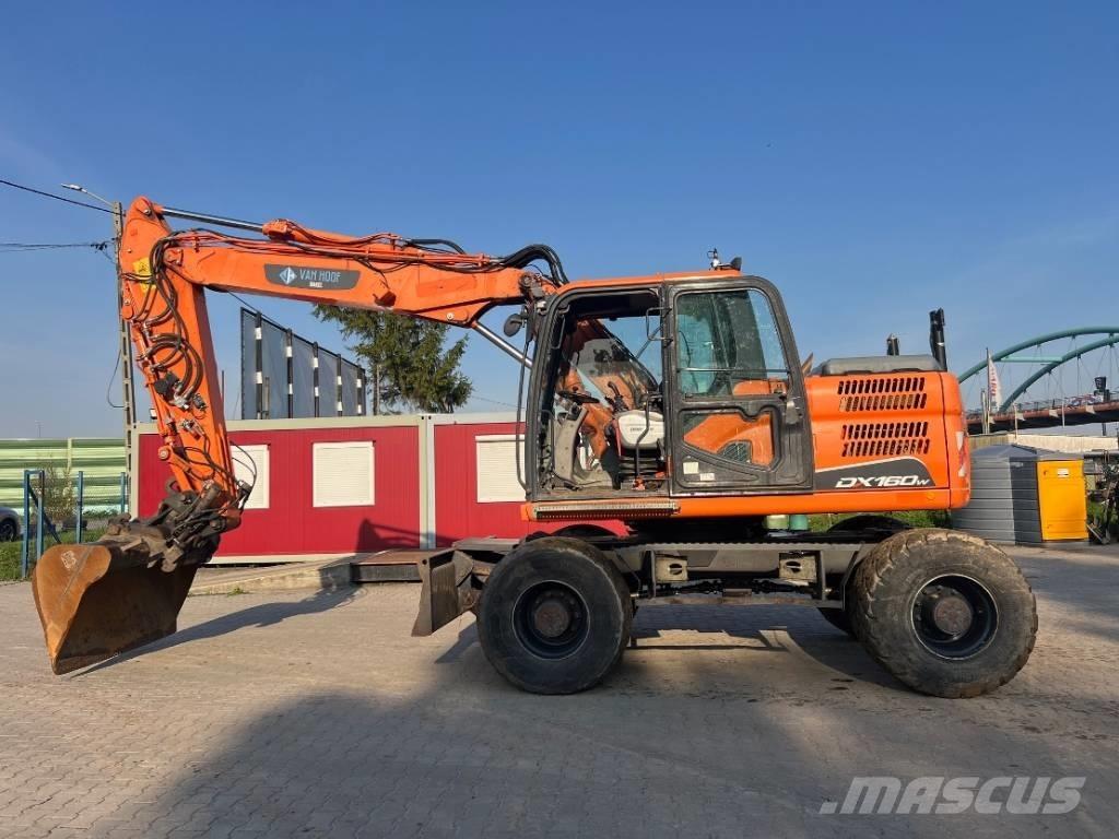 Doosan DX 160 W-3 Bageri na kotačima
