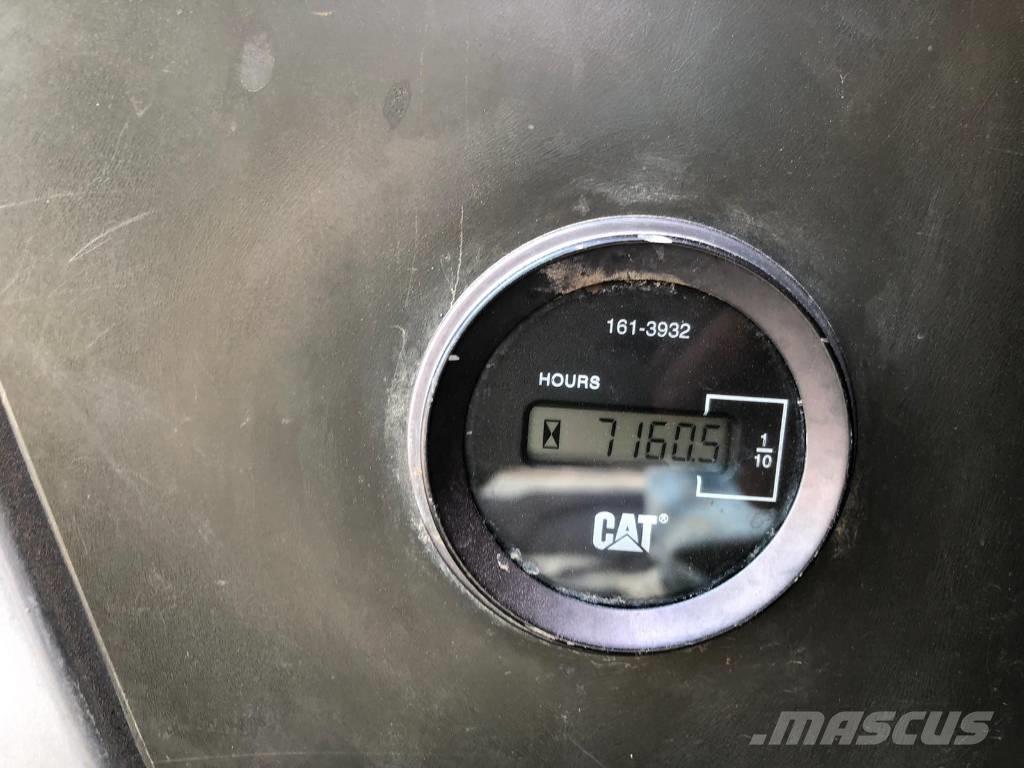 CAT 320 D L Bageri gusjeničari