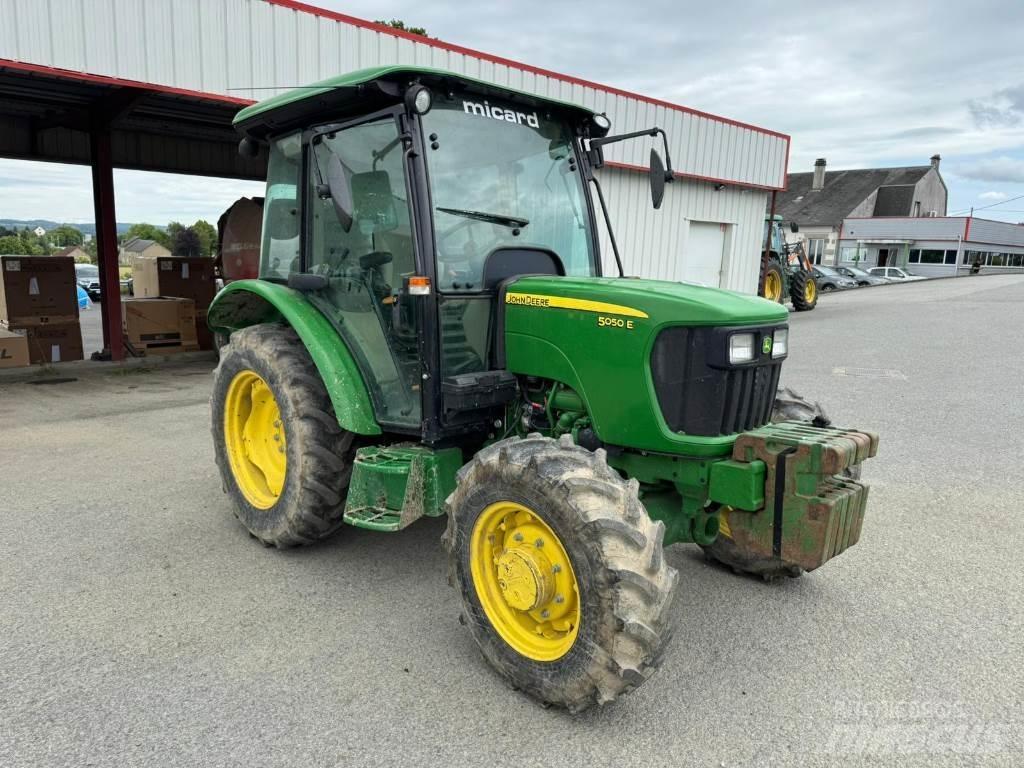John Deere 5050E Traktori