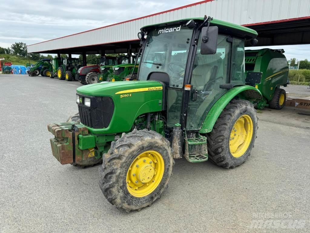 John Deere 5050E Traktori