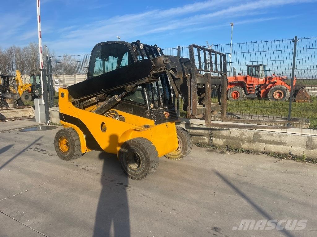 JCB TLT 30 D 4x4 Teleskopski viličari