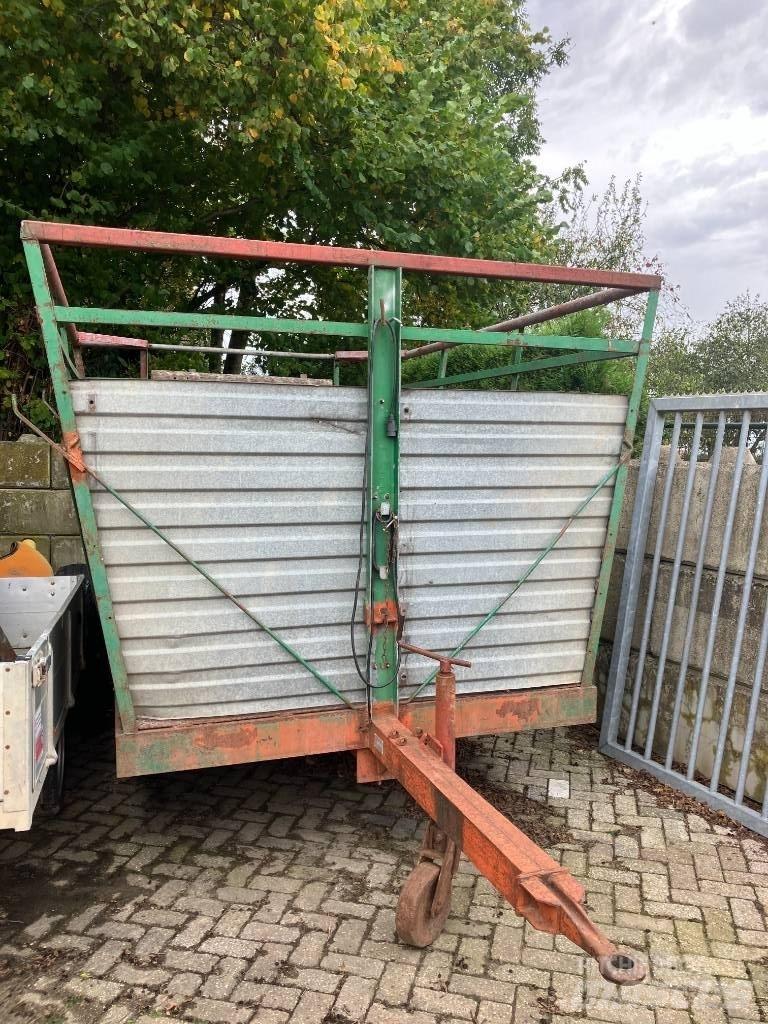 Veewagen  Prikolice za prijevoz stoke