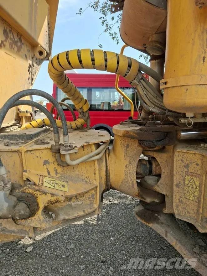 Volvo A 25 D Zglobni demperi