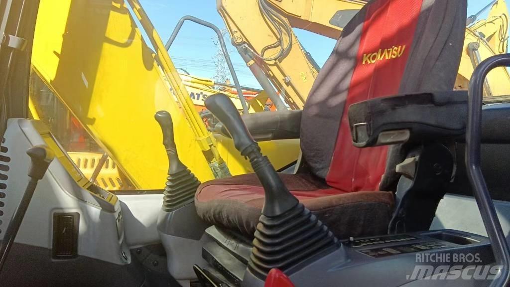 Komatsu PC130 Bageri gusjeničari