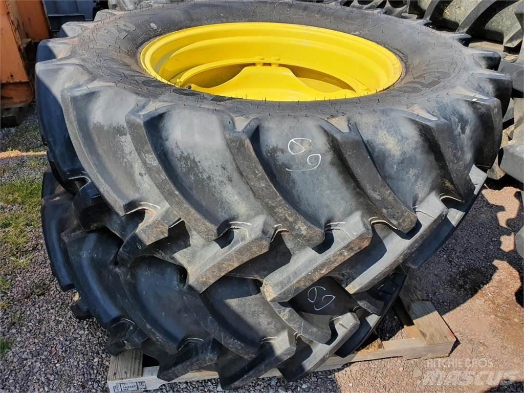 Mitas 420/70R28 x2 Gume, kotači i naplatci