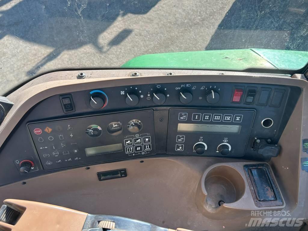 John Deere 8200 Traktori