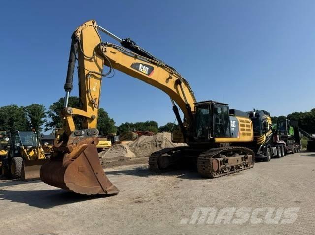 CAT 352 F Bageri gusjeničari