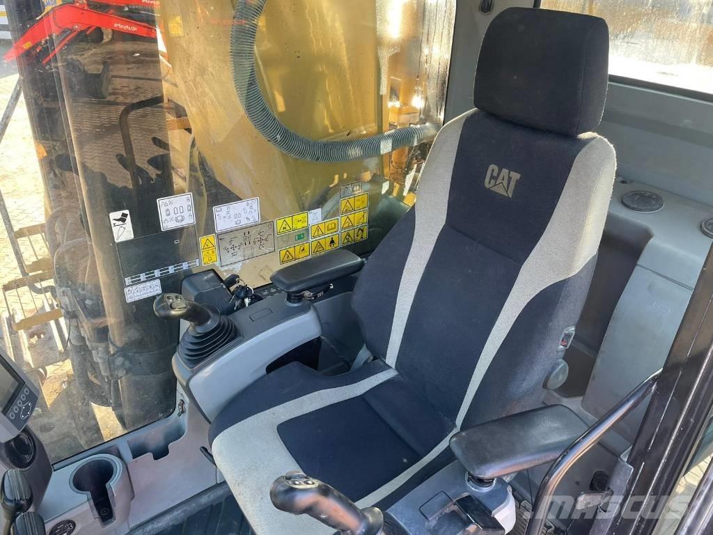 CAT 352 F Bageri gusjeničari