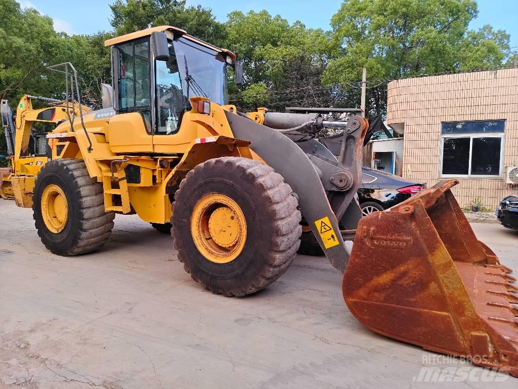 Volvo L 120 Utovarivači na kotačima