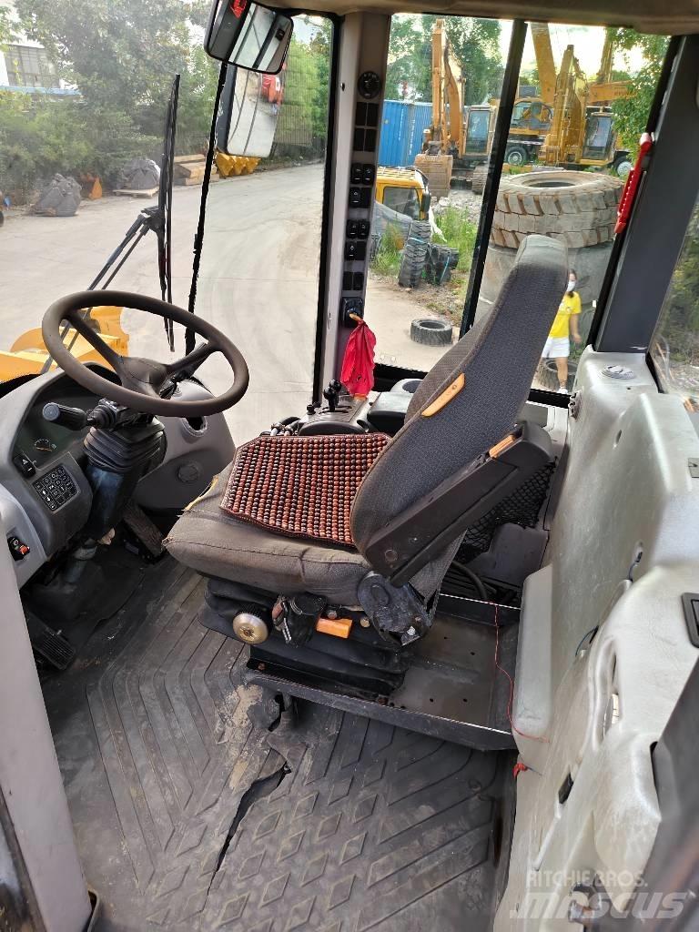 Volvo L 120 Utovarivači na kotačima