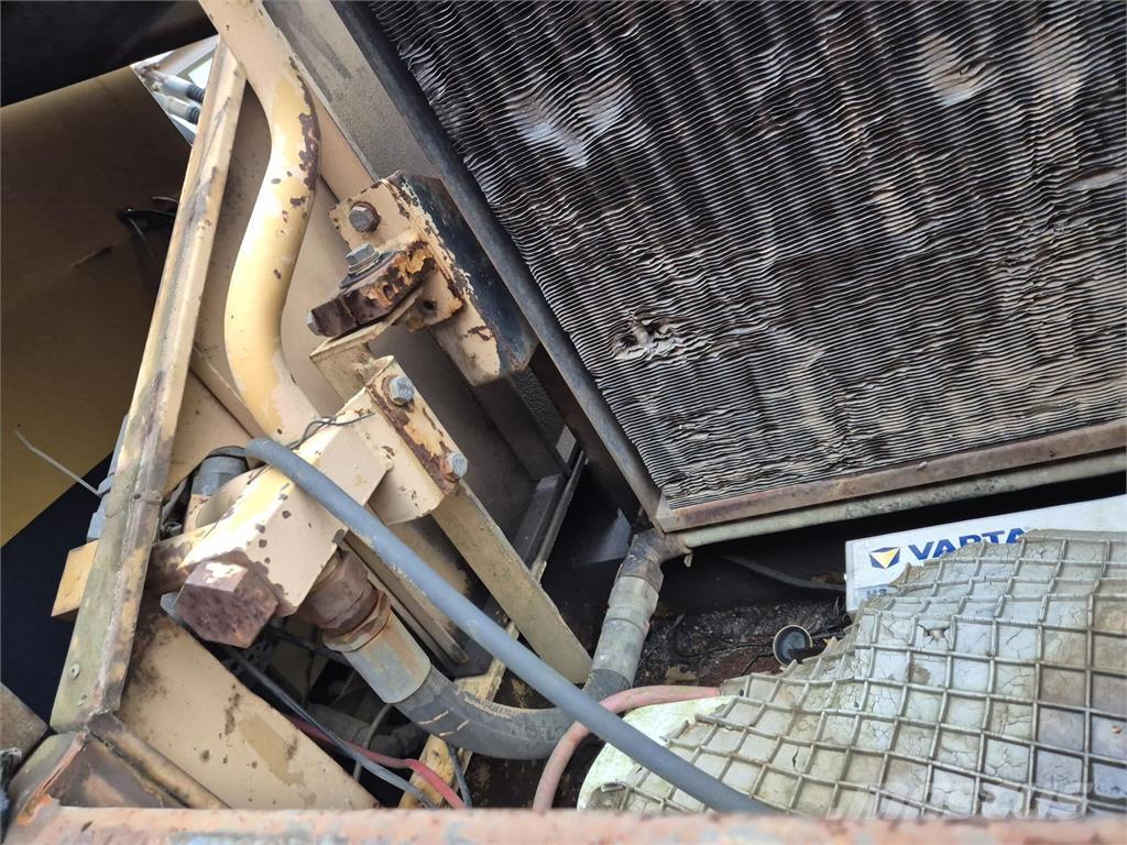 Komatsu PC180LC-3 Bageri gusjeničari