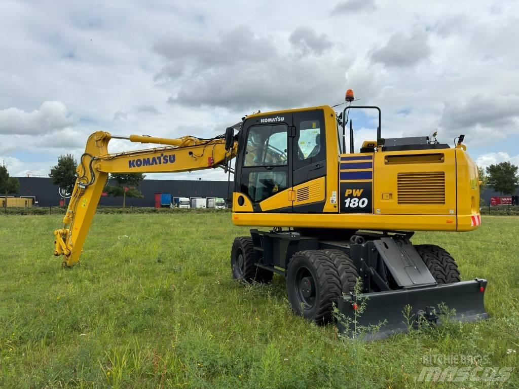 Komatsu PW180-11E0 Bageri na kotačima