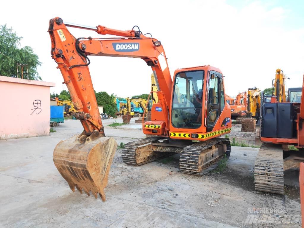 Doosan DH80GOLD Bageri gusjeničari