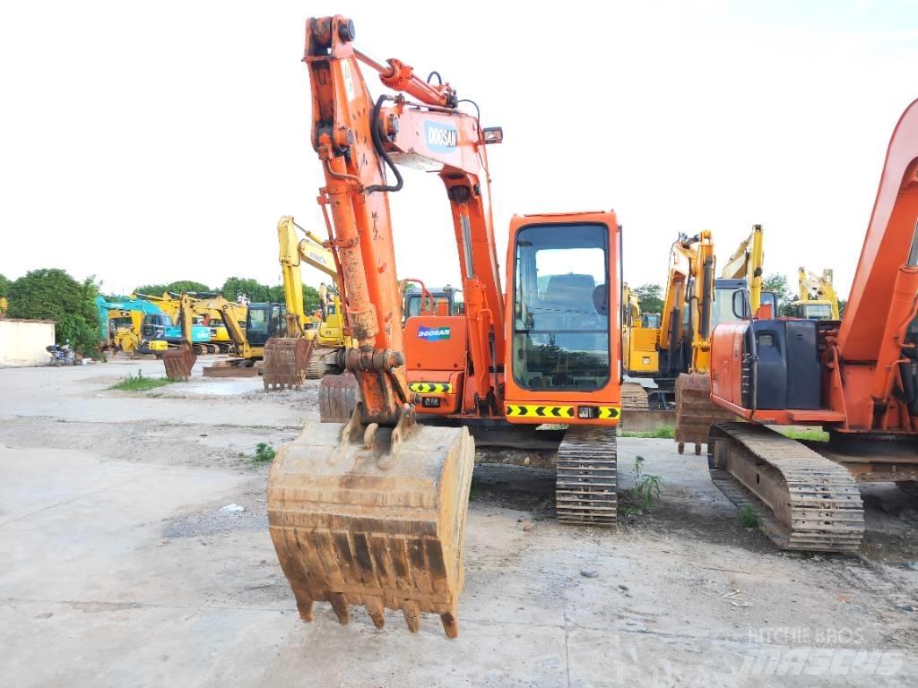Doosan DH80GOLD Bageri gusjeničari