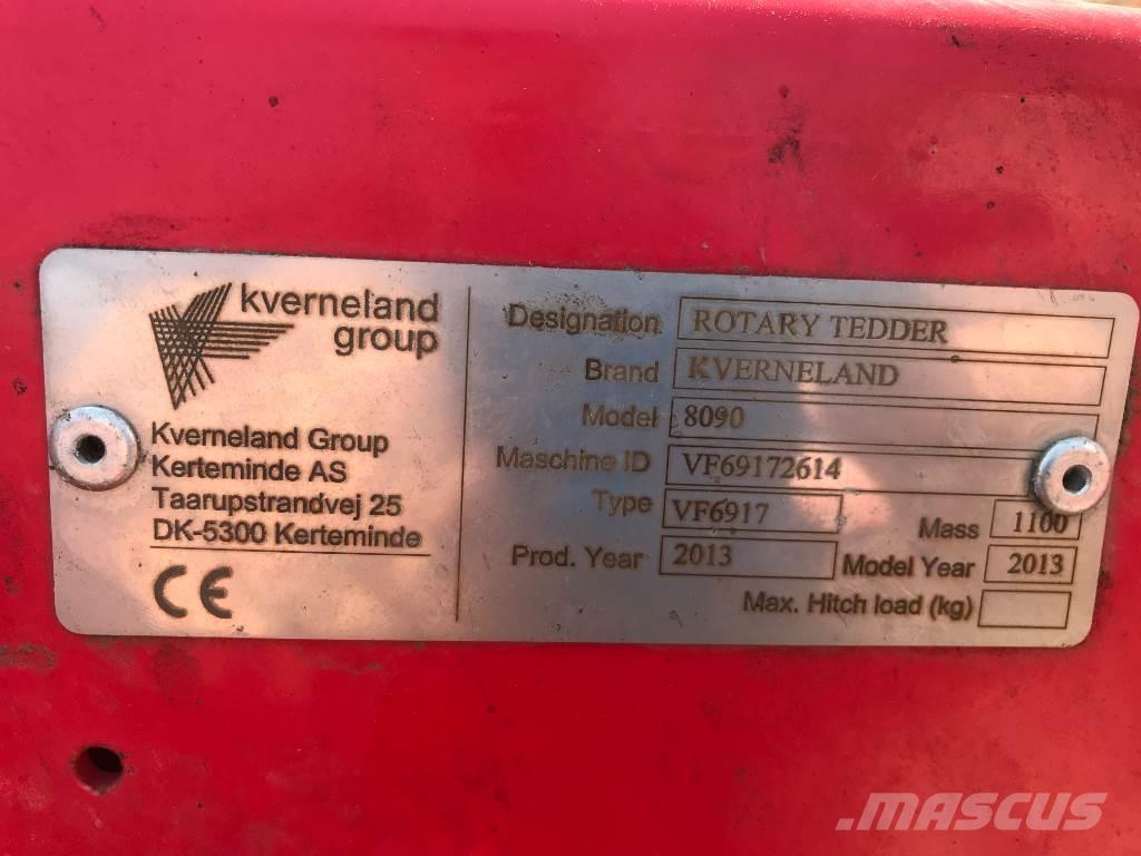 Kverneland 8090 Okretači i sakupljači sijena