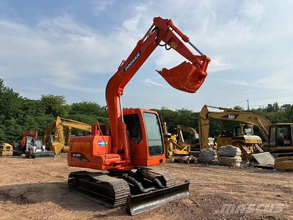 Doosan DH 80 Bageri gusjeničari