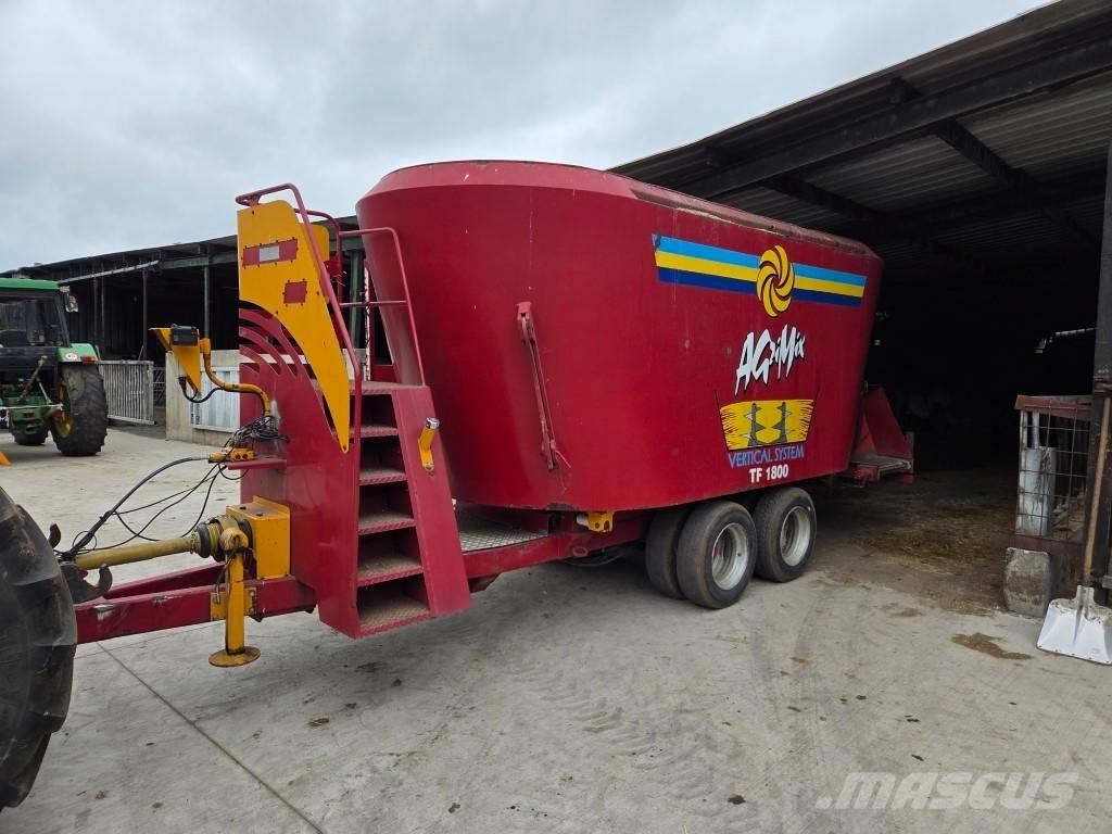  Agrimix TF1800 Mikser hranilice