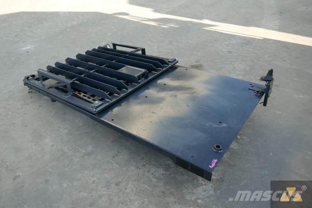 CAT 357-4102 Kabine i unutrašnjost