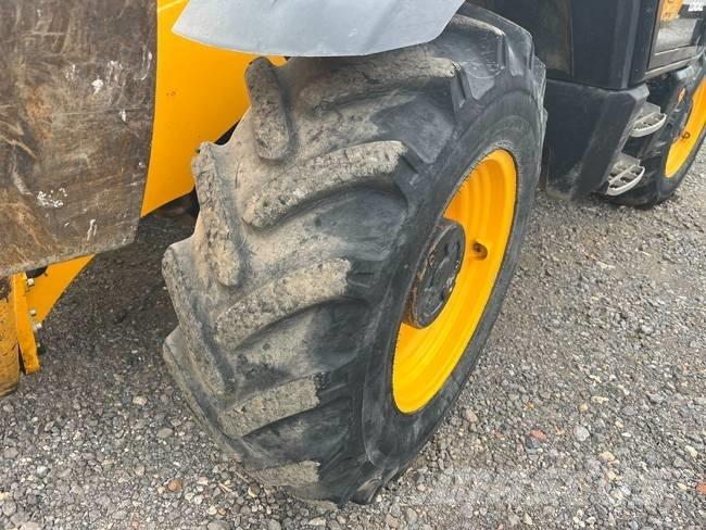 JCB 540-140 Teleskopski viličari