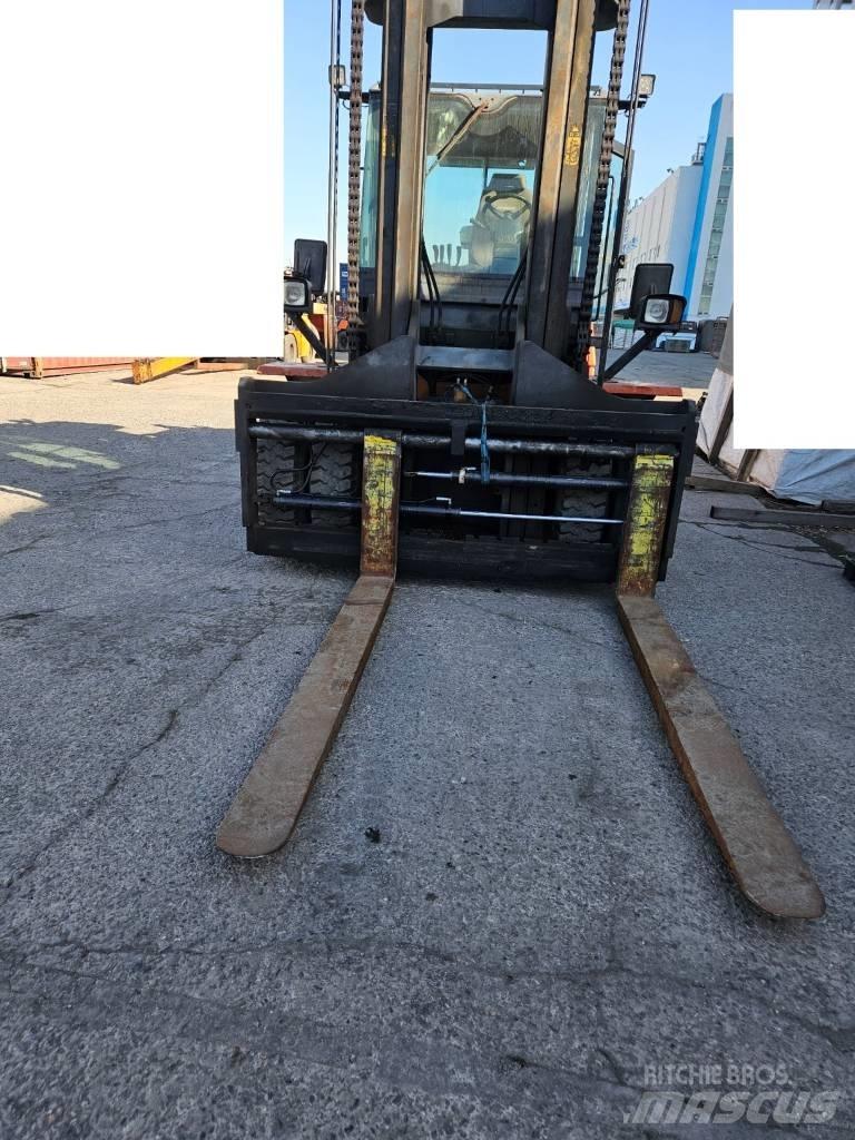 Doosan D 160 S-5 Dizelski viličari